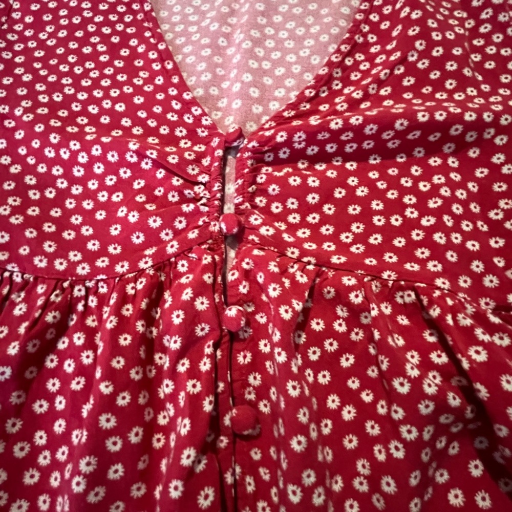 Altar’d State red cropped top size XS - Picture 6 of 6